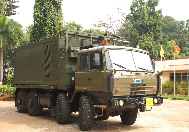 Defence shelter vehicle